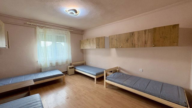Kiadó családi ház, albérlet, Debrecenben 750 E Ft / hó
