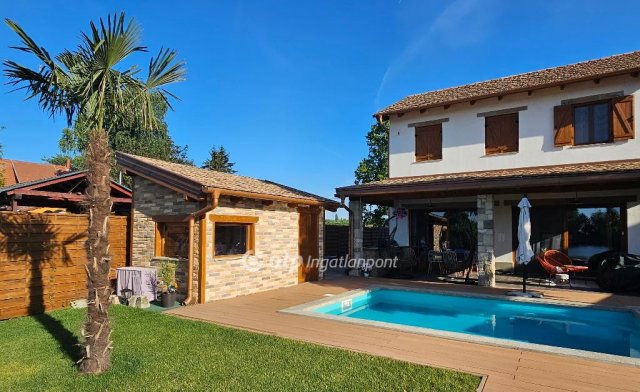 Eladó nyaraló, Makádon 271.73 M Ft, 1+3 szobás