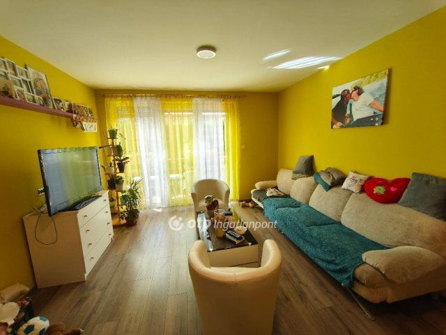 Eladó családi ház, Gyömrőn 103 M Ft, 4 szobás