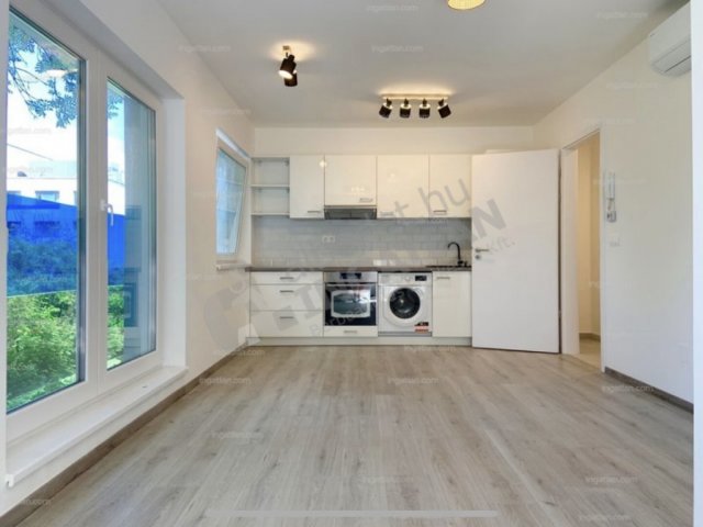 Kiadó téglalakás, albérlet, III. kerületben, Bécsi úton