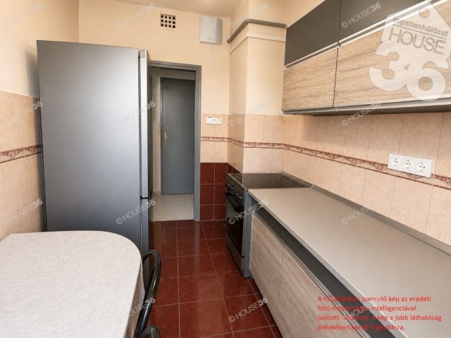 Eladó téglalakás, Kecskeméten 42.4 M Ft, 2 szobás