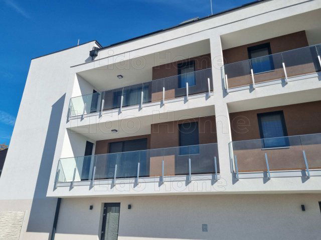 Eladó téglalakás, Siófokon 49.9 M Ft, 2 szobás