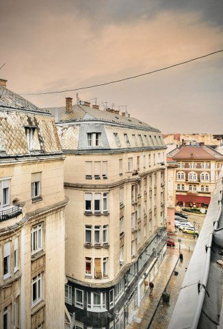 Eladó téglalakás, Budapesten, V. kerületben 95 M Ft, 1 szobás