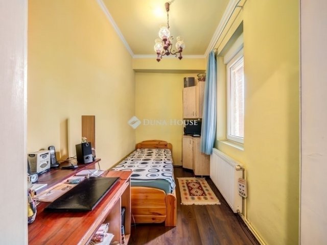 Eladó családi ház, Budapesten, XVIII. kerületben 84.9 M Ft