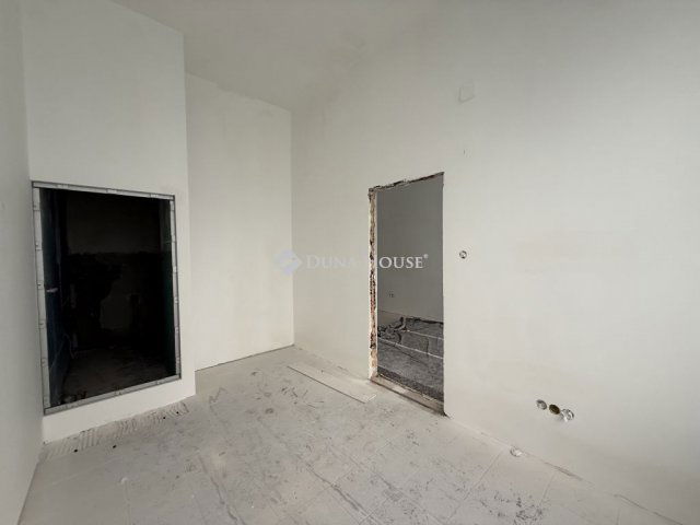 Eladó téglalakás, Budapesten, XXI. kerületben 27.9 M Ft