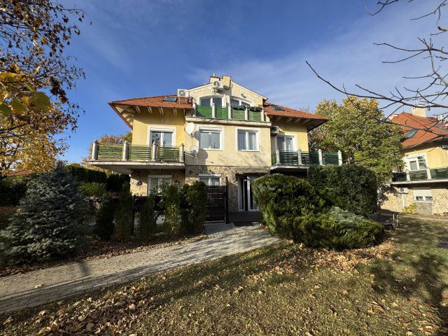 Eladó téglalakás, Ürömön, Kárókatona utcában 105 M Ft