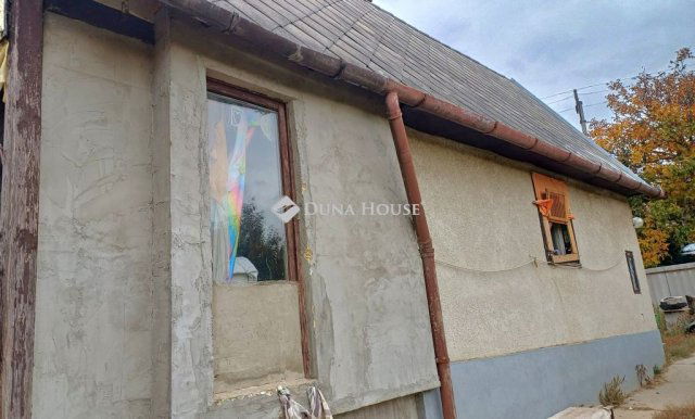 Eladó nyaraló, Biatorbágyon 23 M Ft, 2 szobás