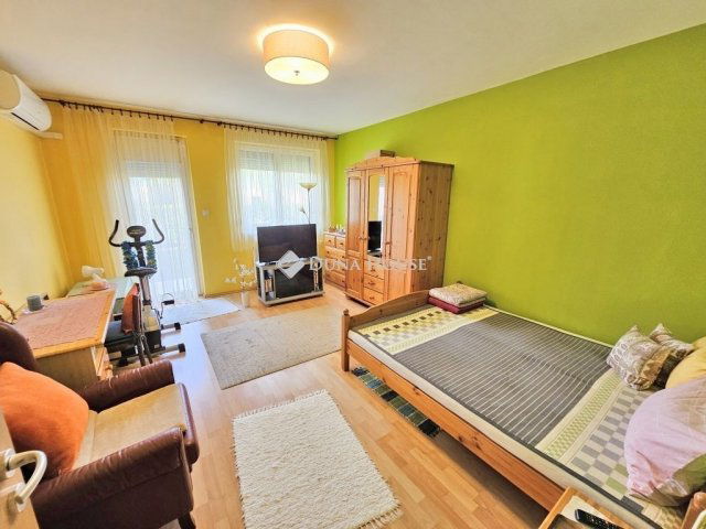 Eladó téglalakás, Budapesten, XVIII. kerületben 69.99 M Ft