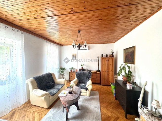 Eladó téglalakás, Héderváron 35.9 M Ft, 2 szobás