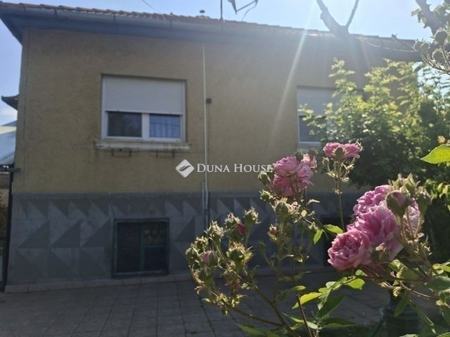 Eladó téglalakás, Gödöllőn 79.99 M Ft, 3 szobás
