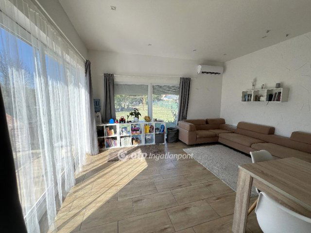 Eladó családi ház, Balatonőszödön 119 M Ft, 5 szobás