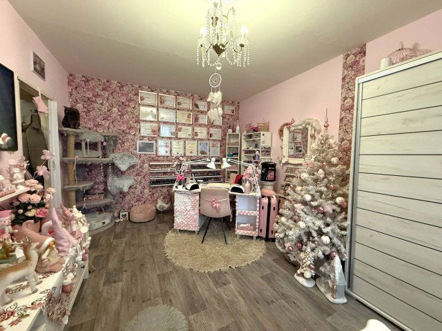 Eladó téglalakás, Pécsett 37.9 M Ft, 1+1 szobás