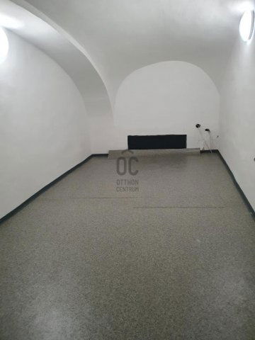 Kiadó ipari ingatlan, Budapesten, VIII. kerületben 250 E Ft / hó