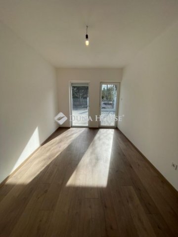 Eladó ikerház, Budapesten, XVI. kerületben 179.9 M Ft, 5 szobás