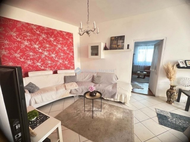 Eladó családi ház, Kecskeméten 112 M Ft, 4 szobás