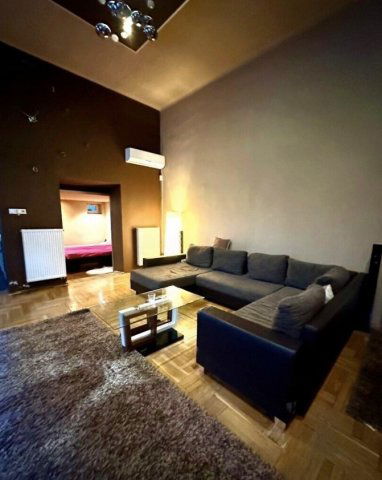 Kiadó téglalakás, albérlet, VII. kerületben, Rákóczi úton