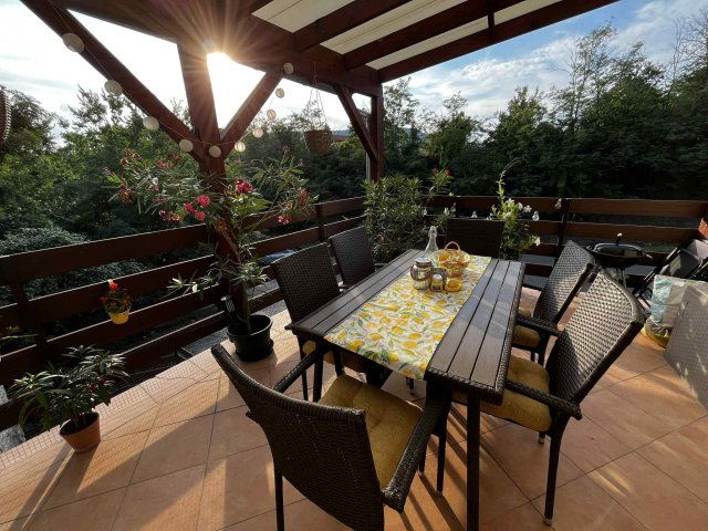 Eladó téglalakás, Pécsett 70.99 M Ft, 3 szobás