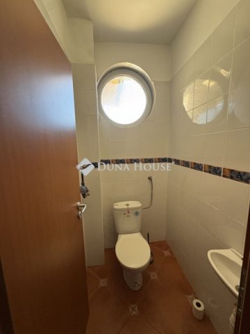 Eladó családi ház, Budapesten, XVIII. kerületben 410 M Ft