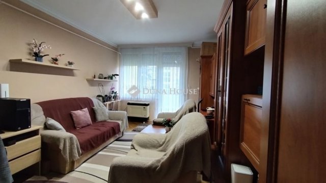 Eladó téglalakás, Szombathelyen 40.5 M Ft, 2 szobás