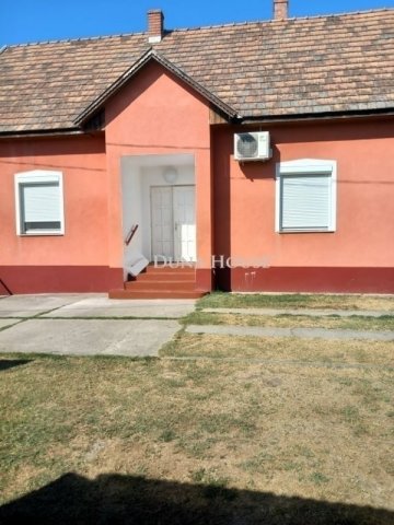 Eladó családi ház, Dömsödön 70 M Ft, 6 szobás