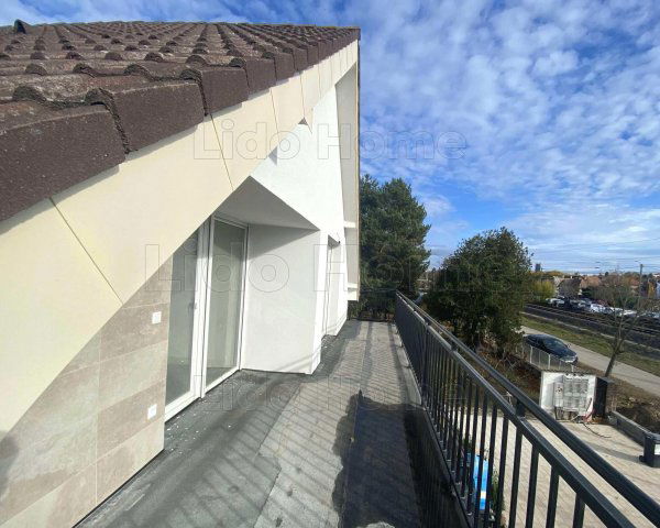 Eladó téglalakás, Siófokon 44.9 M Ft, 1 szobás