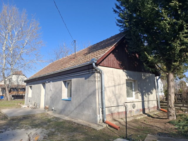 Eladó családi ház, Tápiószelén 25 M Ft, 1 szobás