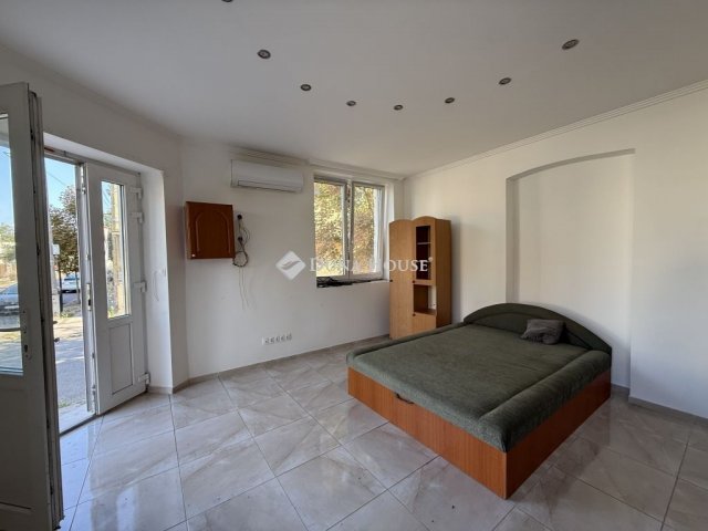 Eladó üzlethelyiség, Budapesten, XX. kerületben 30.5 M Ft