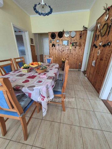 Eladó családi ház, Bakonykoppányban 52 M Ft, 3 szobás