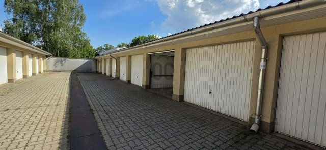 Eladó garázs, Szegeden 13.9 M Ft / költözzbe.hu