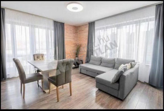 Kiadó téglalakás, albérlet, VI. kerületben, Rózsa utcában