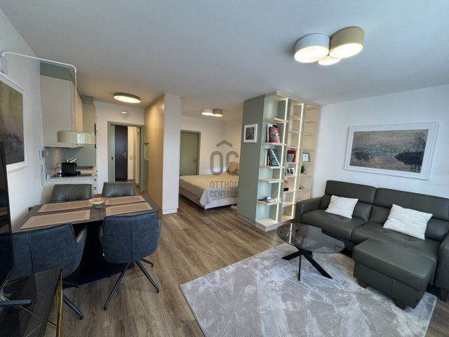 Eladó téglalakás, Budapesten, V. kerületben 104 M Ft, 1 szobás