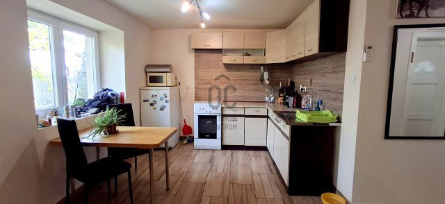 Eladó ikerház, Pécsett 37 M Ft, 2 szobás / költözzbe.hu