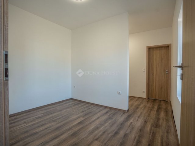 Eladó családi ház, Somon 79.9 M Ft, 3 szobás