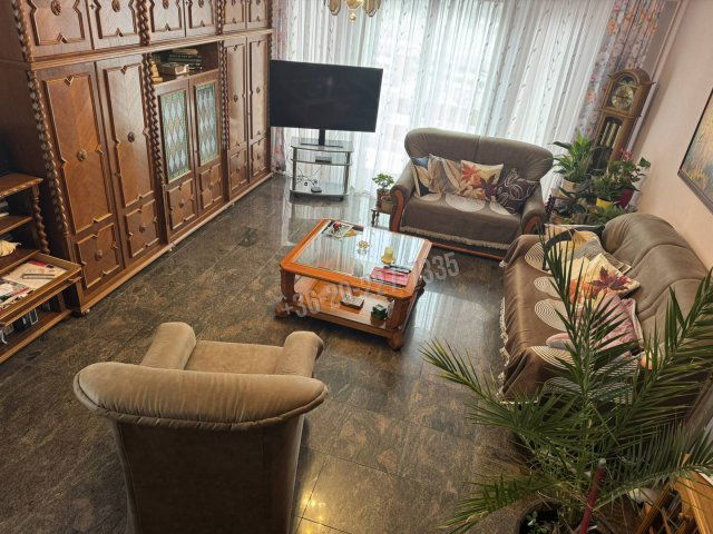 Eladó családi ház, Ráckevén 79.9 M Ft, 3 szobás