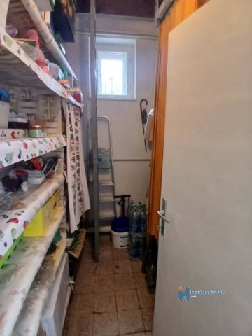 Eladó családi ház, Hatvanban 50 M Ft, 3 szobás