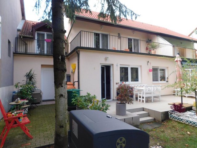 Eladó családi ház, Hévízen 94.242 M Ft, 4+2 szobás