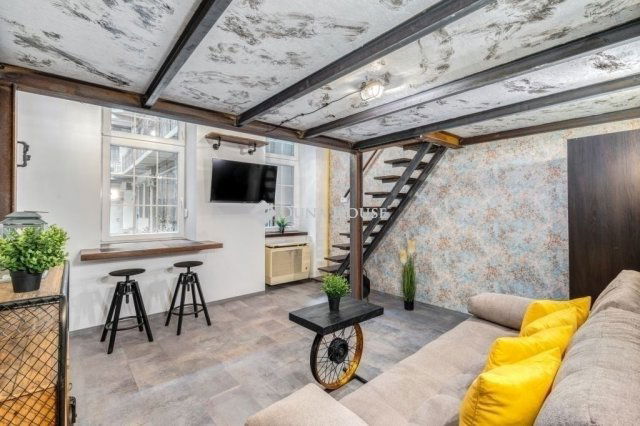 Eladó téglalakás, Budapesten, III. kerületben 46.9 M Ft