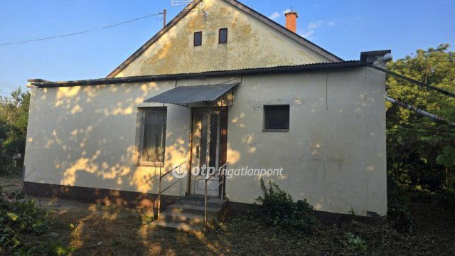 Eladó családi ház, Kabán 12.7 M Ft, 2+1 szobás