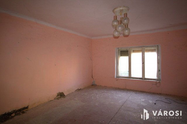 Eladó családi ház, Mezőberényben 2.29 M Ft, 2 szobás