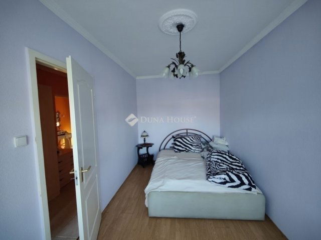 Eladó ikerház, Budapesten, XVIII. kerületben 79.9 M Ft, 3 szobás