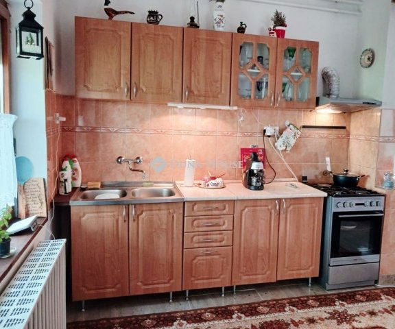 Eladó családi ház, Vekerden 11.99 M Ft, 3 szobás