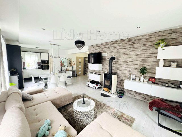 Eladó családi ház, Győrzámolyon 159.9 M Ft, 5 szobás