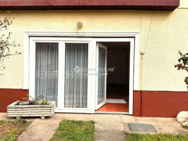 Eladó családi ház, Piliscséven 94.9 M Ft, 5 szobás