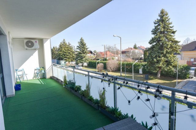 Eladó téglalakás, Veszprémben 118 M Ft, 1+2 szobás