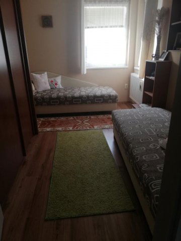 Kiadó téglalakás, albérlet, Komáromban 180 E Ft / hó, 2 szobás