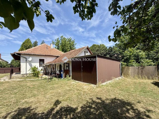 Eladó családi ház, Békésen, Mátyás Király utcában 22.9 M Ft