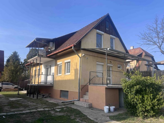 Eladó családi ház, Fóton 119.9 M Ft, 5 szobás