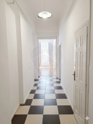 Eladó téglalakás, Budapesten, VI. kerületben 88 M Ft, 2 szobás