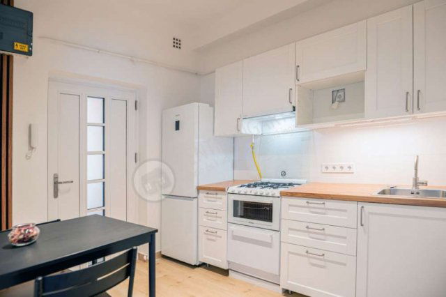 Kiadó téglalakás, albérlet, VII. kerületben, Murányi utcában