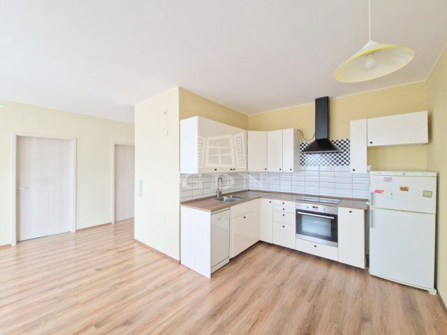 Kiadó téglalakás, albérlet, Teskándon 180 E Ft / hó, 2 szobás